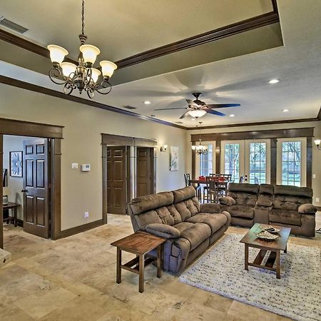 Tampa Oasis With Pool About 7 Mi To Busch Gardens! Villa Buitenkant foto
