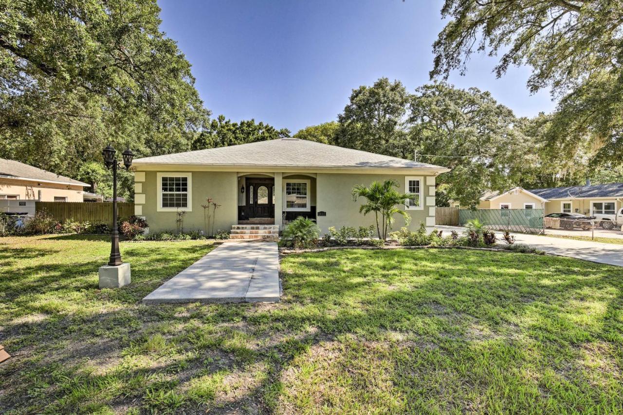 Tampa Oasis With Pool About 7 Mi To Busch Gardens! Villa Buitenkant foto