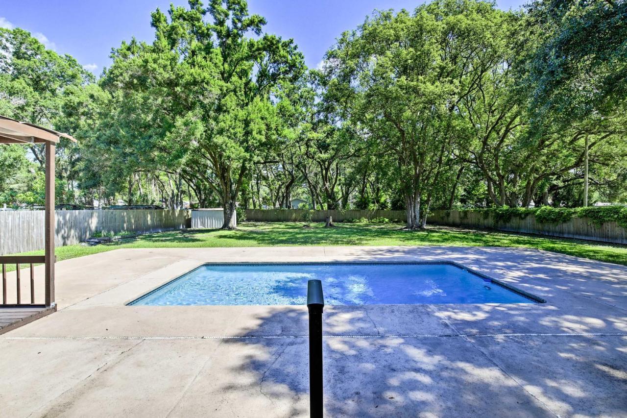 Tampa Oasis With Pool About 7 Mi To Busch Gardens! Villa Buitenkant foto